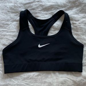 Like new Nike Black Sports Bra Medium